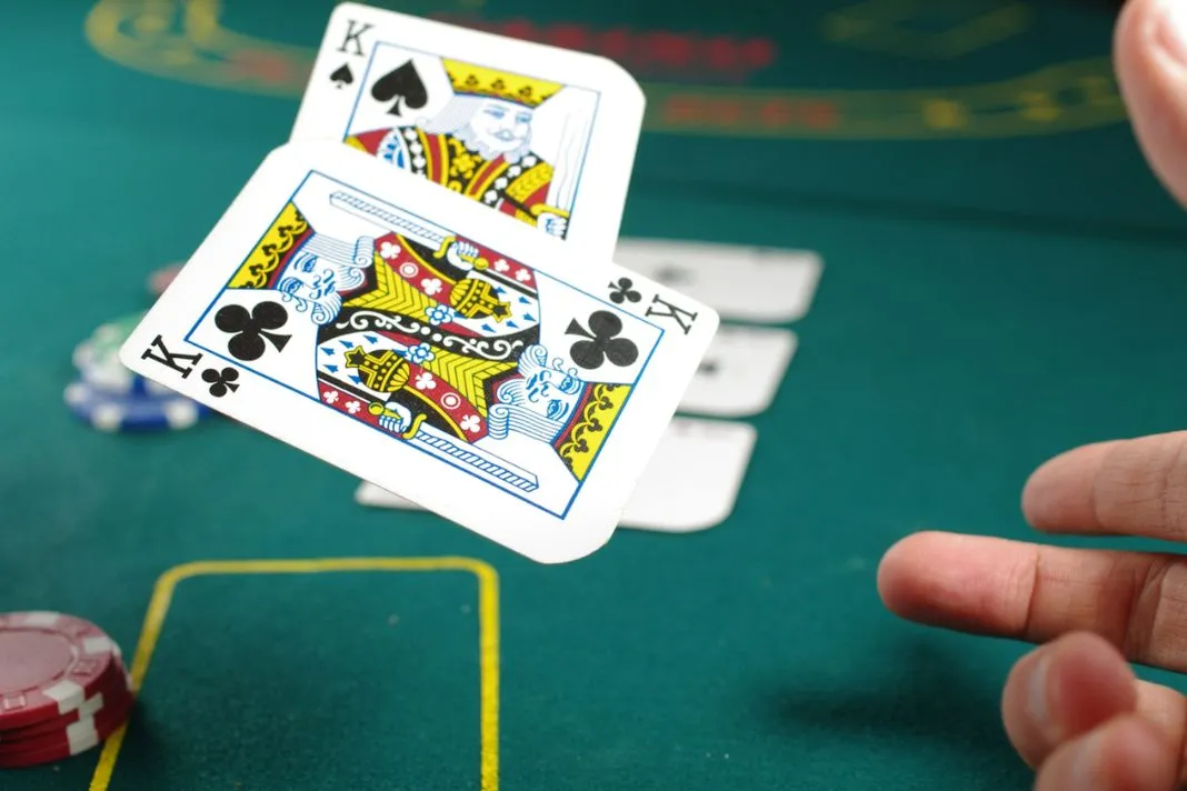 Mastering The 32 Card Card Game For Strategic Play At The Live Casino